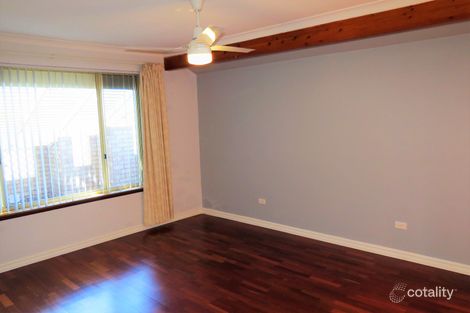 Property photo of 10 Bondi Crescent Warnbro WA 6169