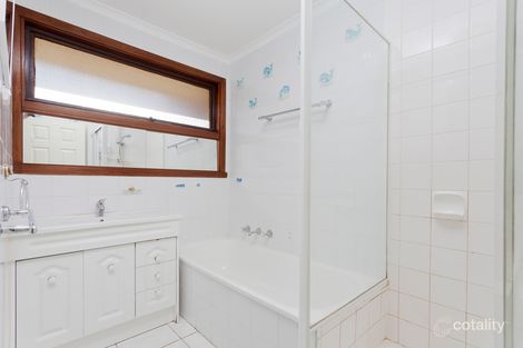 Property photo of 2 Wiltshire Court Altona Meadows VIC 3028