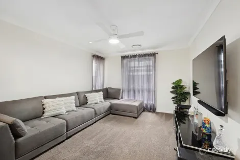 Property photo of 22 Loretto Way Hamlyn Terrace NSW 2259