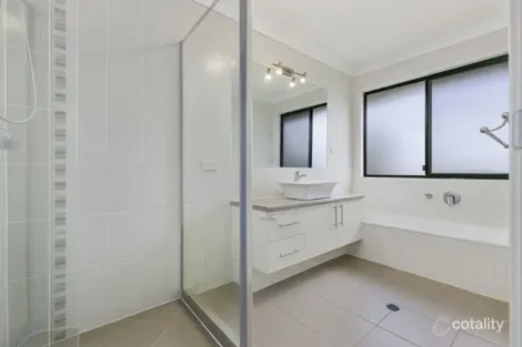 Property photo of 2 Wildflower Drive Springfield Lakes QLD 4300