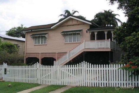 24 Jenolan Ave, Hawthorne, QLD 4171