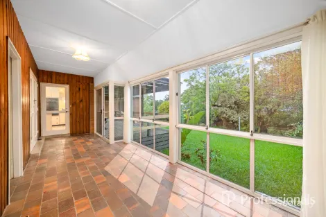 Property photo of 22 Amber Grove Mount Waverley VIC 3149