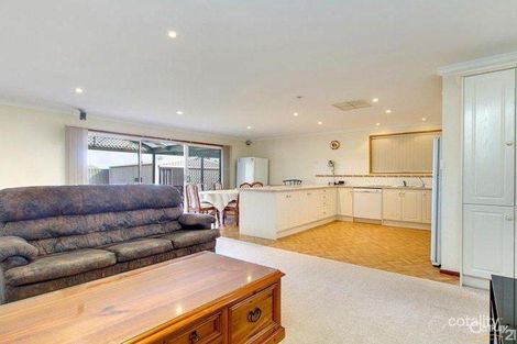 Property photo of 12 Grange Walk Morphett Vale SA 5162