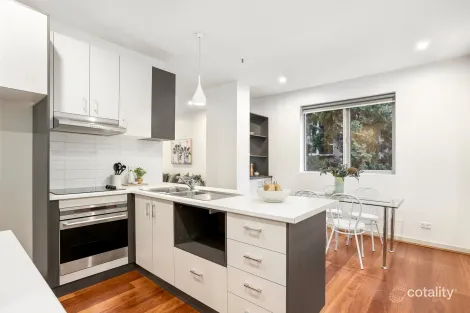 Property photo of 6/12 Acland Street St Kilda VIC 3182