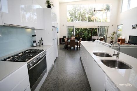 19 Bondi Ave, Mermaid Beach, QLD 4218