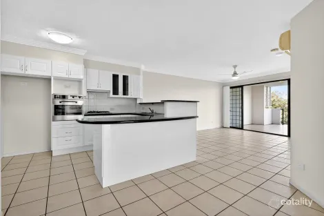 Property photo of 27/118 Oxlade Drive New Farm QLD 4005