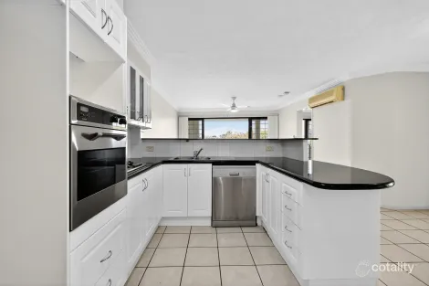 Property photo of 27/118 Oxlade Drive New Farm QLD 4005