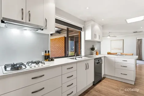 Property photo of 40 White Crescent Seacombe Gardens SA 5047