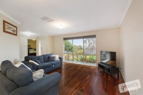 Property photo of 4 Allunga Parade Berwick VIC 3806