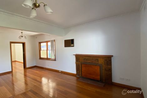 Property photo of 18 Merrilands Road Reservoir VIC 3073