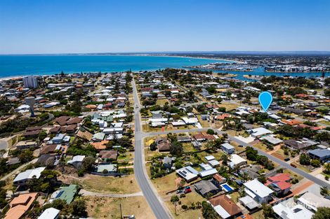 Property photo of 6 Lindley Road Halls Head WA 6210