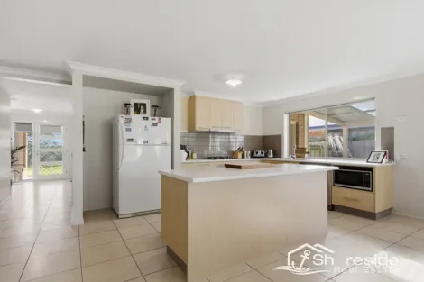 Property photo of 42 Albatross Road Kalimna VIC 3909