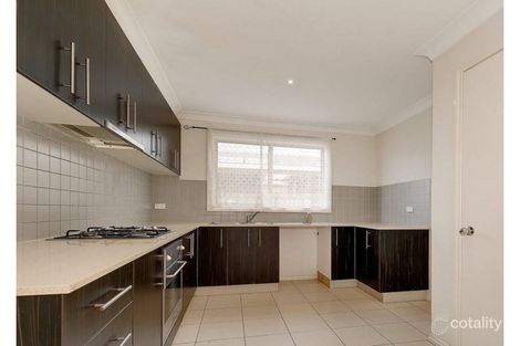 Property photo of 30 Fernhurst Avenue Derrimut VIC 3026