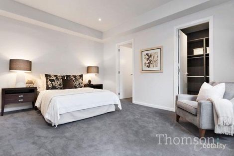 Property photo of 2/24 Ferncroft Avenue Malvern East VIC 3145