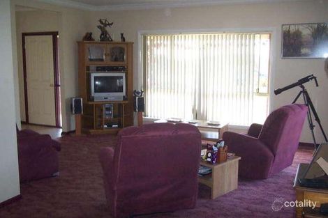 Property photo of 14 Highfield Drive Longford VIC 3851