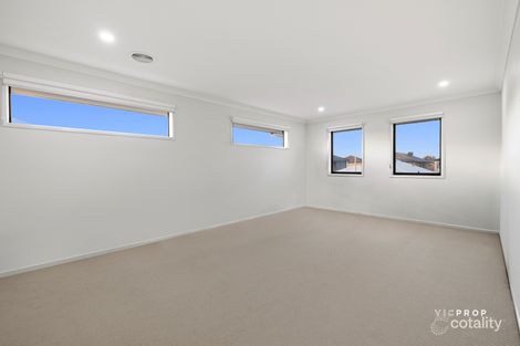 Property photo of 77 Stoneleigh Circuit Williams Landing VIC 3027