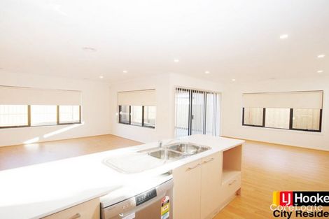 Property photo of 21 Ambient Way Point Cook VIC 3030