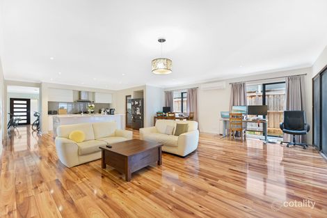 Property photo of 4 Beddington Street Keysborough VIC 3173