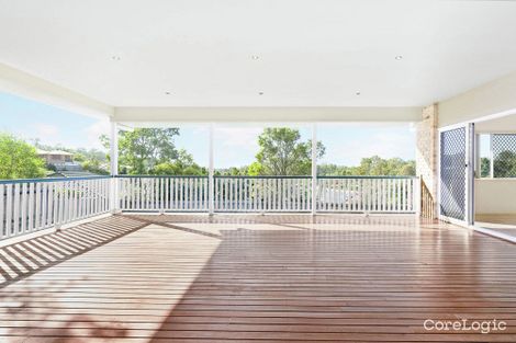 Property photo of 15 Hillenvale Avenue Arana Hills QLD 4054