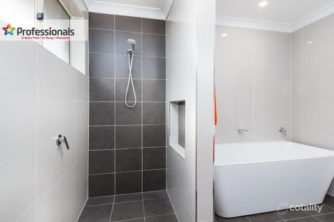 Property photo of 24 Denver Road St Clair NSW 2759