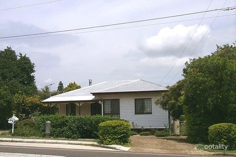 30 North Station Rd, North Booval, QLD 4304