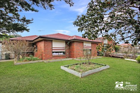 Property photo of 14 Warrington Crescent Deer Park VIC 3023