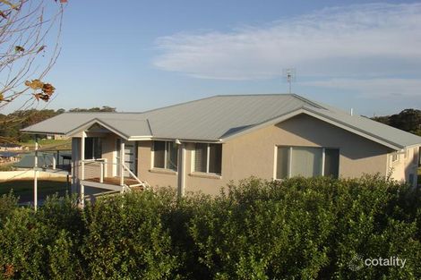 32 Huntingdale Dr, Mollymook, NSW 2539