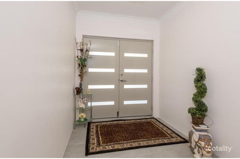 Property photo of 3 Pintaudi Way Maddington WA 6109