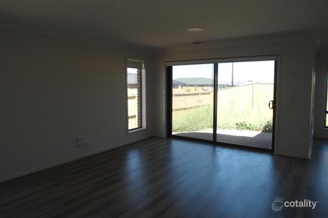 Property photo of 22 Rockfern Crescent Diggers Rest VIC 3427