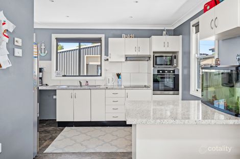 Property photo of 7 Kirkton Crescent Woodberry NSW 2322