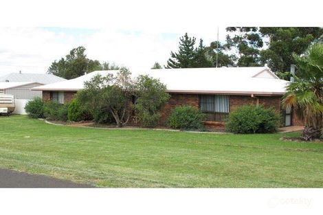 2 Rosalie St, Kingsthorpe, QLD 4400