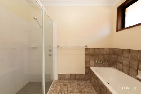 Property photo of 16 St Georges Terrace Dubbo NSW 2830