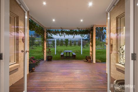 Property photo of 29 Bunjil Drive Drouin VIC 3818