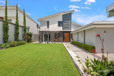 9 Gretel Dr, Mermaid Waters, QLD 4218