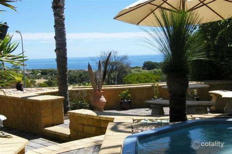 22 Lighthouse Dr, Hallett Cove, SA 5158