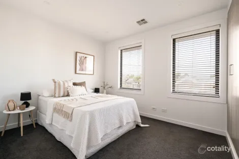 Property photo of 1/10 Viola Avenue Brooklyn VIC 3012
