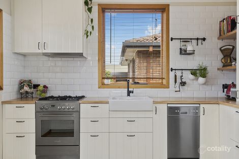 Property photo of 18 Carinae Court Ocean Grove VIC 3226