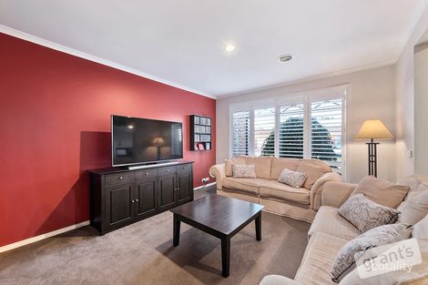 Property photo of 26 Pendulum Place Berwick VIC 3806