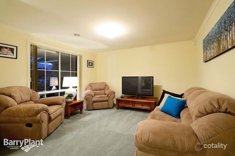 Property photo of 11 Naples Way Pakenham VIC 3810