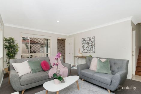 Property photo of 1/32 Broad Street Labrador QLD 4215