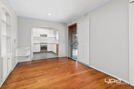Property photo of 33 Gillespie Road St Albans VIC 3021