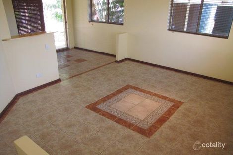 Property photo of 19 Azure Lane Warnbro WA 6169