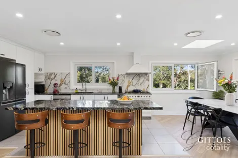 Property photo of 10 Pixie Avenue Green Point NSW 2251