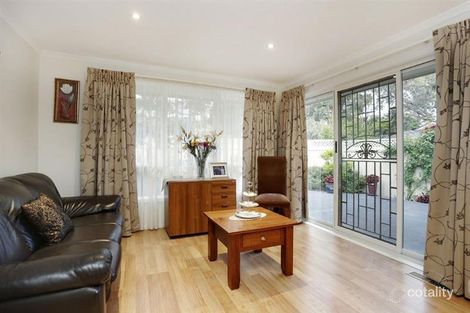 Property photo of 2/5 Pach Road Wantirna South VIC 3152