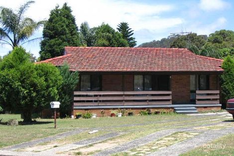 5 Nambucca Dr, Woy Woy, NSW 2256