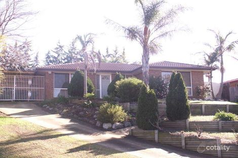 65 Clennam Ave, Ambarvale, NSW 2560