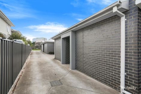 2/9 Dixon Ave, Werribee, VIC 3030