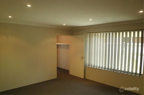 Property photo of 1/25 Peppermint Gardens Aubin Grove WA 6164