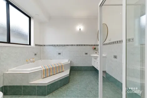 Property photo of 3 Allington Place Seabrook VIC 3028