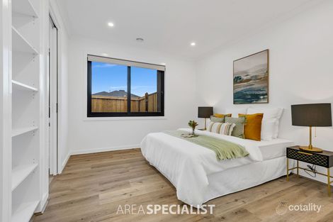 Property photo of 65 Spectrum Crescent Clyde North VIC 3978